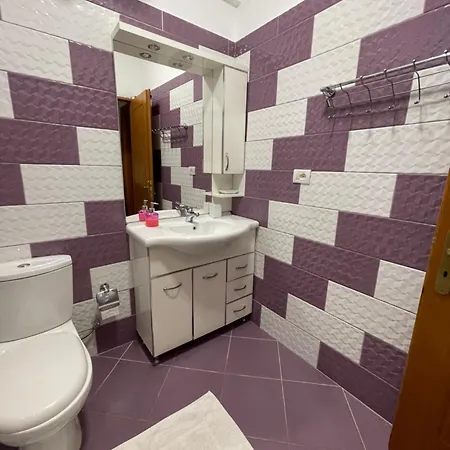 Saranda Apartment Апартаменты *