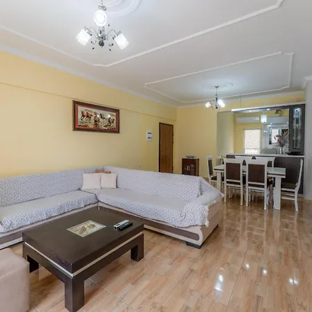 Saranda Apartment شقة *