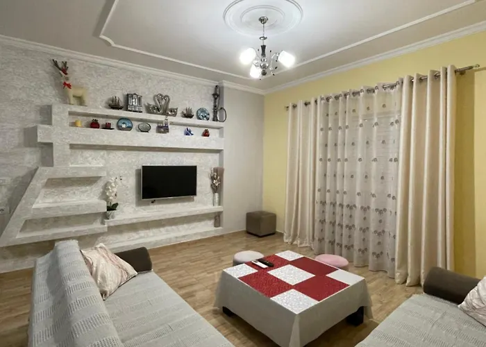 Saranda Apartment *